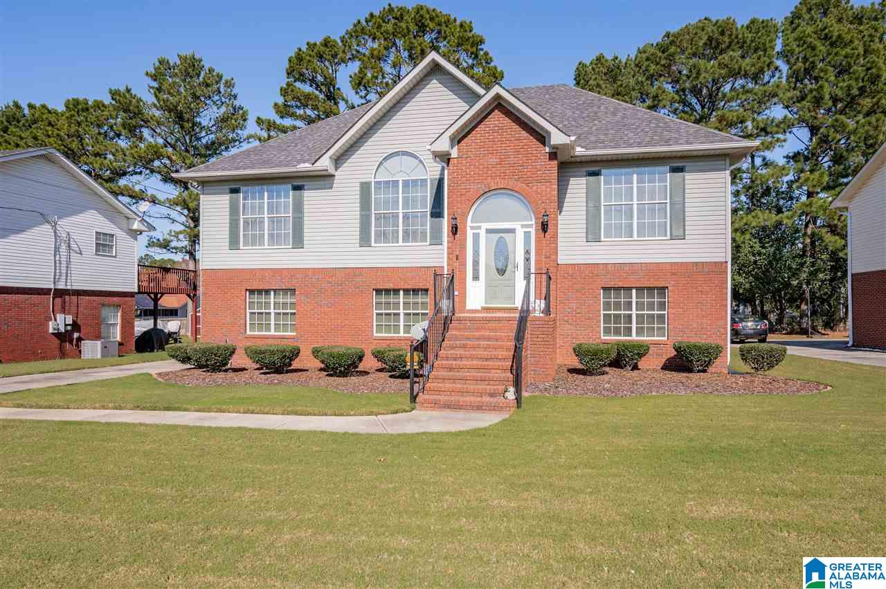 413 Surrey Circle Bessemer, AL 35022 - Photo 2 of 38