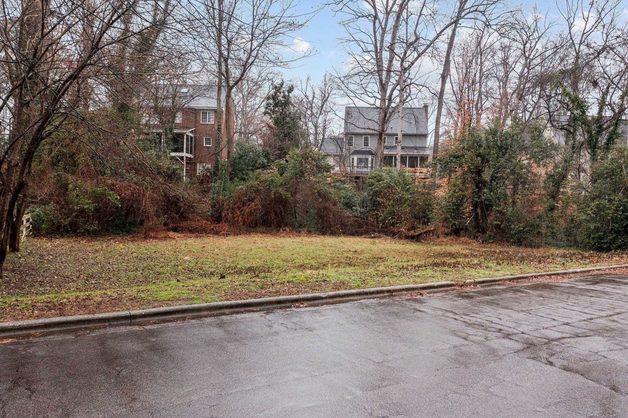 2309 Oxford Road Raleigh, NC 27608 - Photo 2 of 8 Photo 2