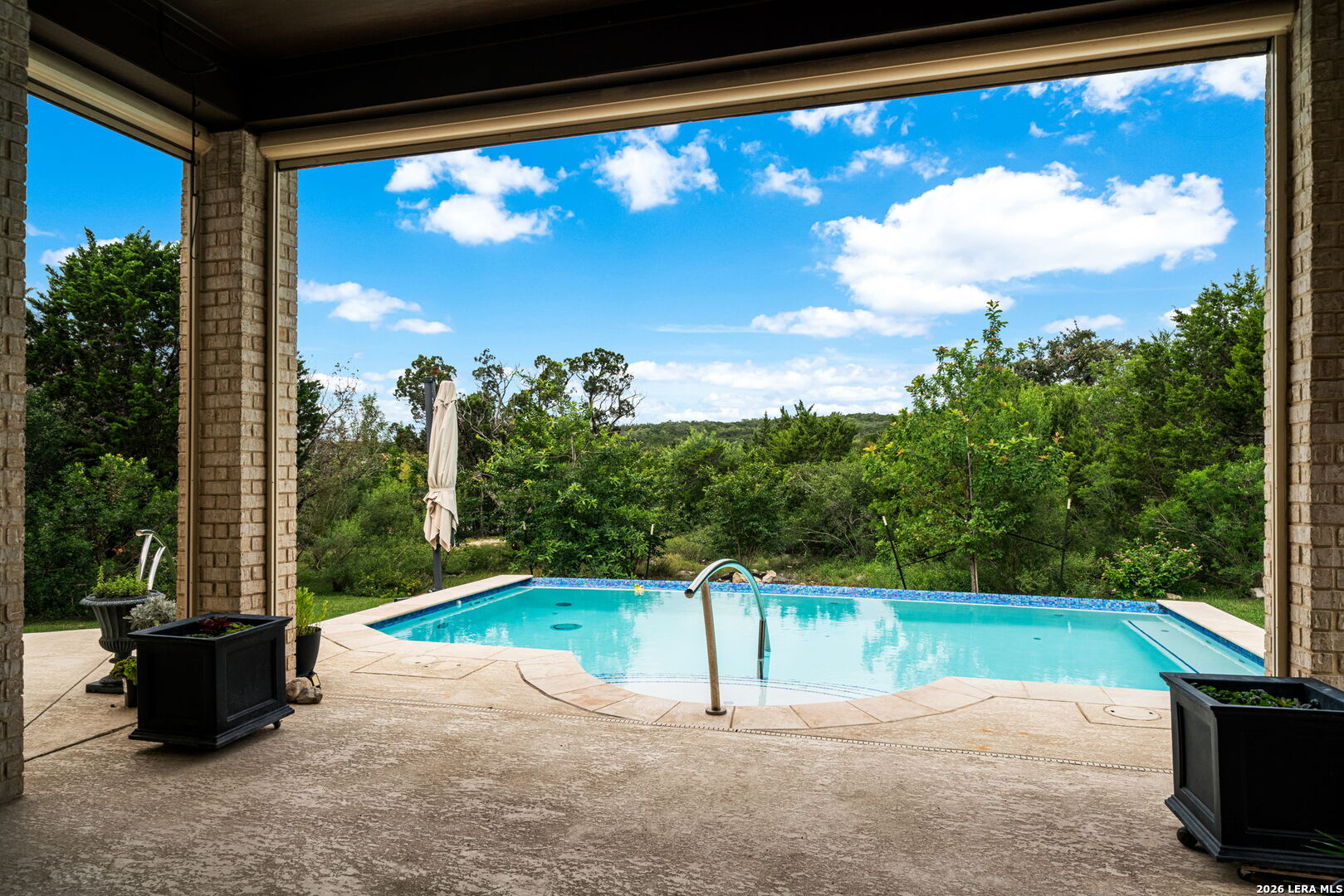 13207 Trotting Path Helotes, TX 78023 - Photo 3 of 39