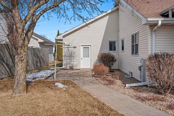 $399,900 | 3133 Selma Court, Appleton, WI 54914