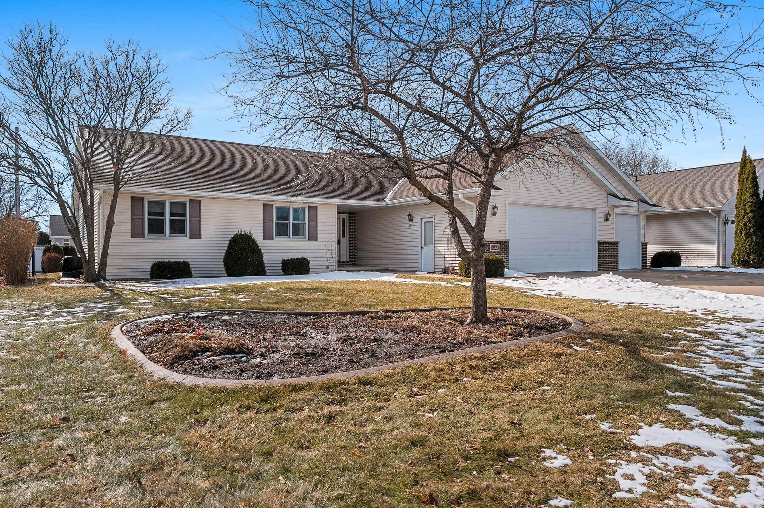 3133 Selma Court Appleton, WI 54914 - Photo 2 of 47
