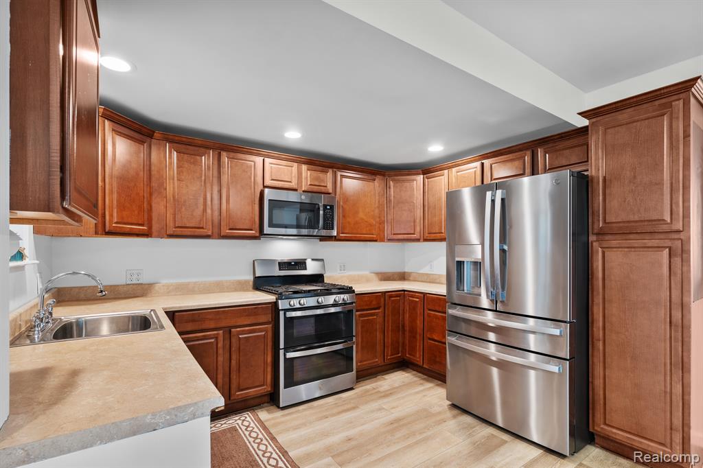 3446 Longview Avenue Rochester Hills, MI 48307 - Photo 12 of 38