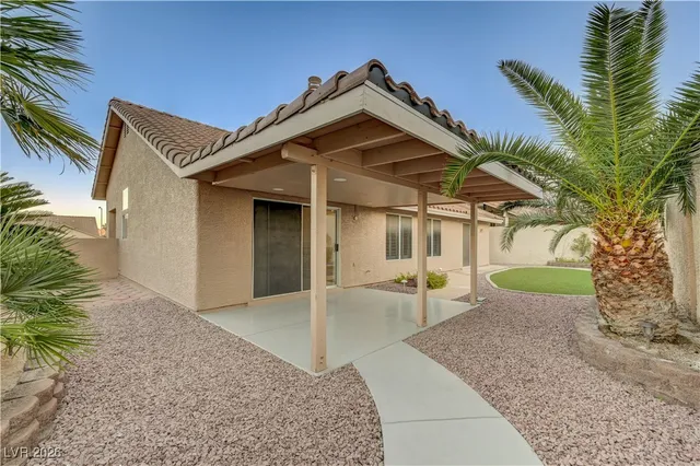 $495,000 | 805 Blue Springs Drive, Henderson, NV 89002