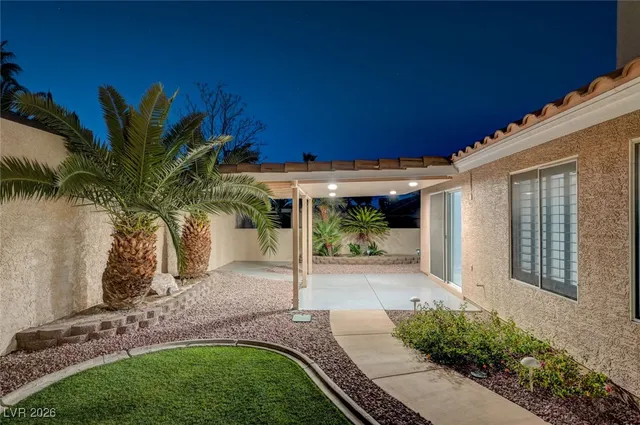$495,000 | 805 Blue Springs Drive, Henderson, NV 89002