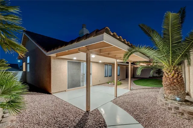 $495,000 | 805 Blue Springs Drive, Henderson, NV 89002