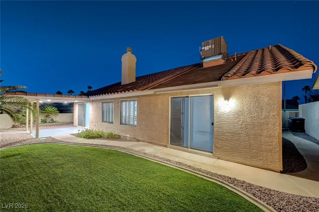 $495,000 | 805 Blue Springs Drive, Henderson, NV 89002