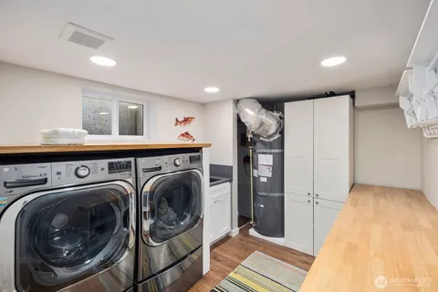 $1,895,000 | 4531 Stanford Avenue Northeast, Seattle, WA 98105