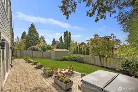 $1,895,000 | 4531 Stanford Avenue Northeast, Seattle, WA 98105