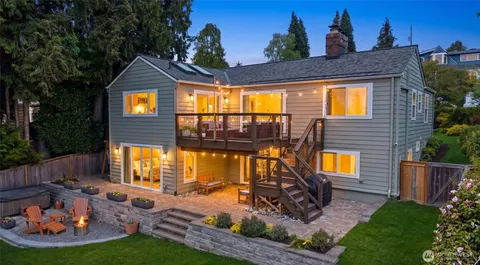 $1,895,000 | 4531 Stanford Avenue Northeast, Seattle, WA 98105