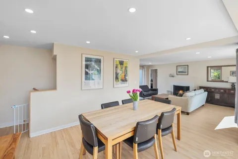 $1,895,000 | 4531 Stanford Avenue Northeast, Seattle, WA 98105