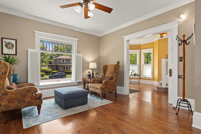 7009 34th Street Berwyn, IL 60402 - Photo 5 of 30 a living room with furniture and a large window