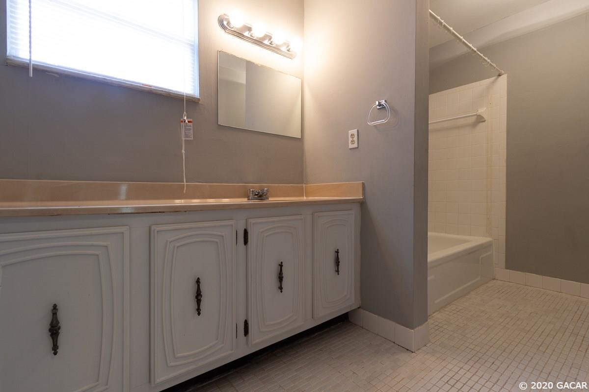 703 Southwest 75th Street, Unit 109 Gainesville, FL 32607 - Photo 21 of 26 Gallery Image 21