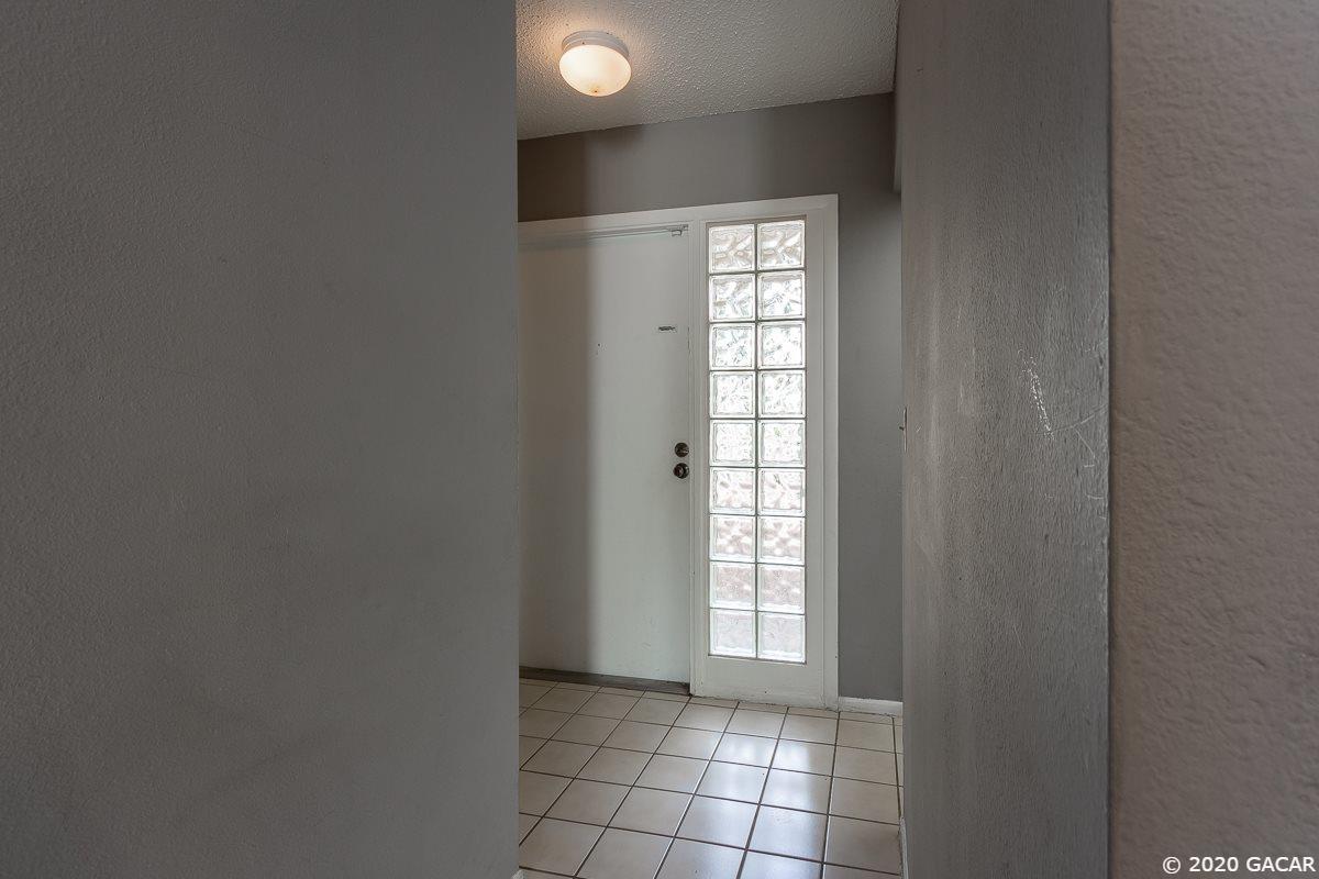 703 Southwest 75th Street, Unit 109 Gainesville, FL 32607 - Photo 5 of 26 Gallery Image 5
