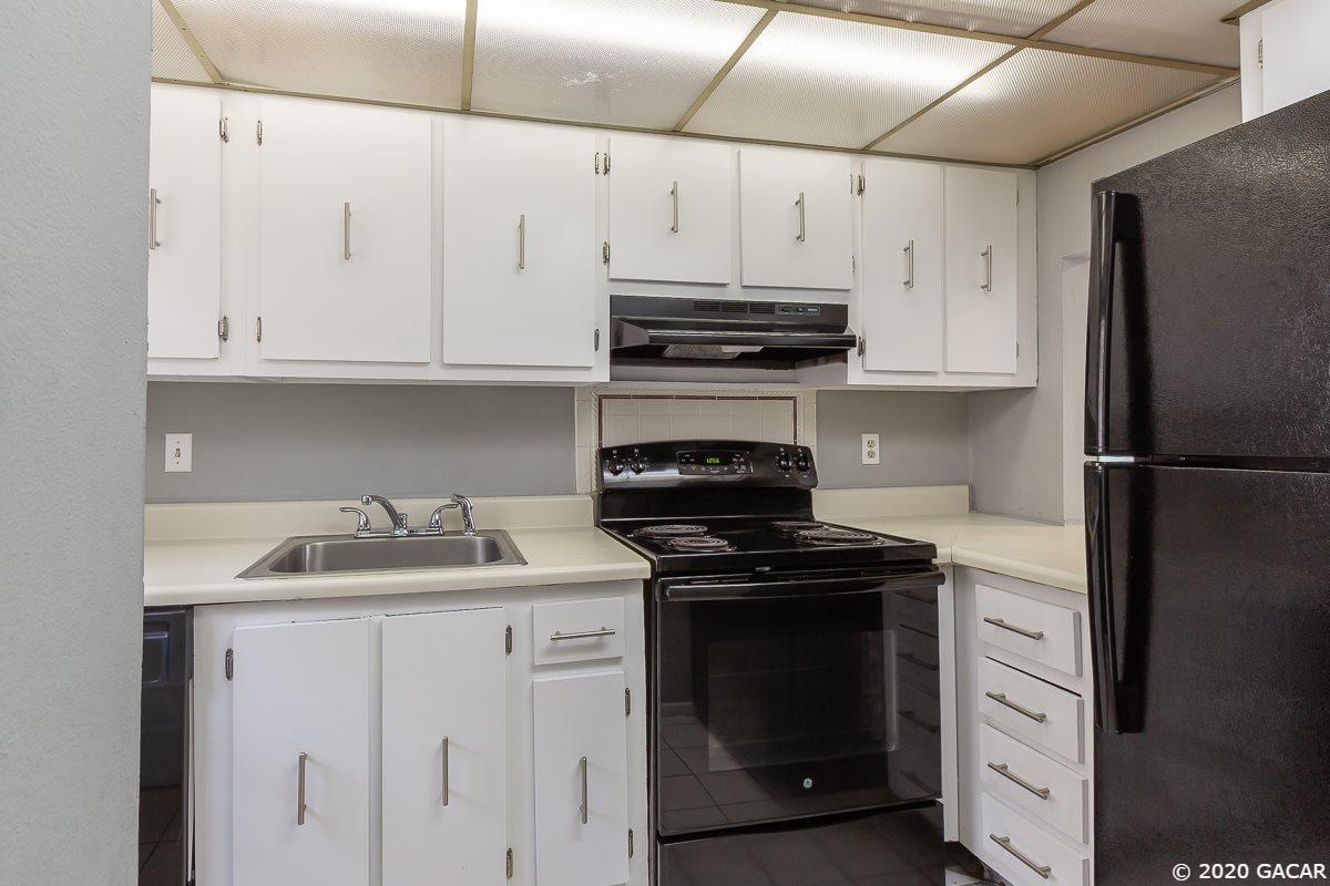 703 Southwest 75th Street, Unit 109 Gainesville, FL 32607 - Photo 6 of 26 Gallery Image 6