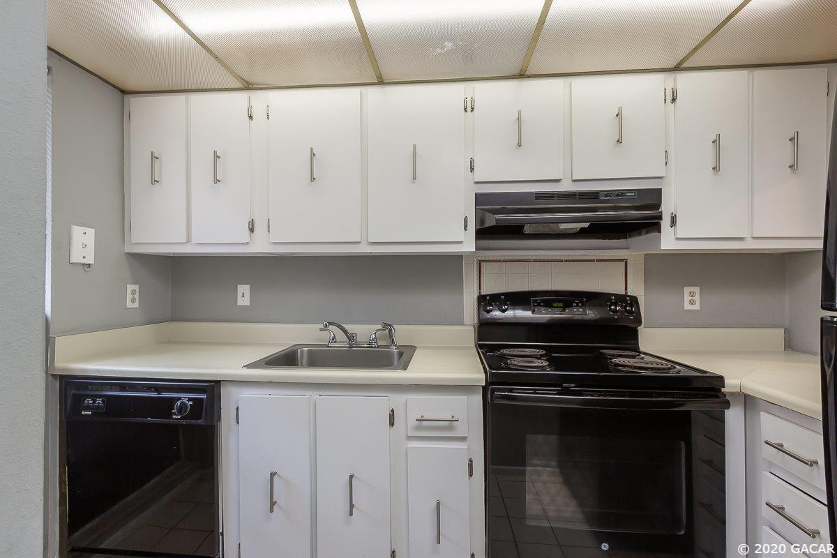703 Southwest 75th Street, Unit 109 Gainesville, FL 32607 - Photo 7 of 26 Gallery Image 7