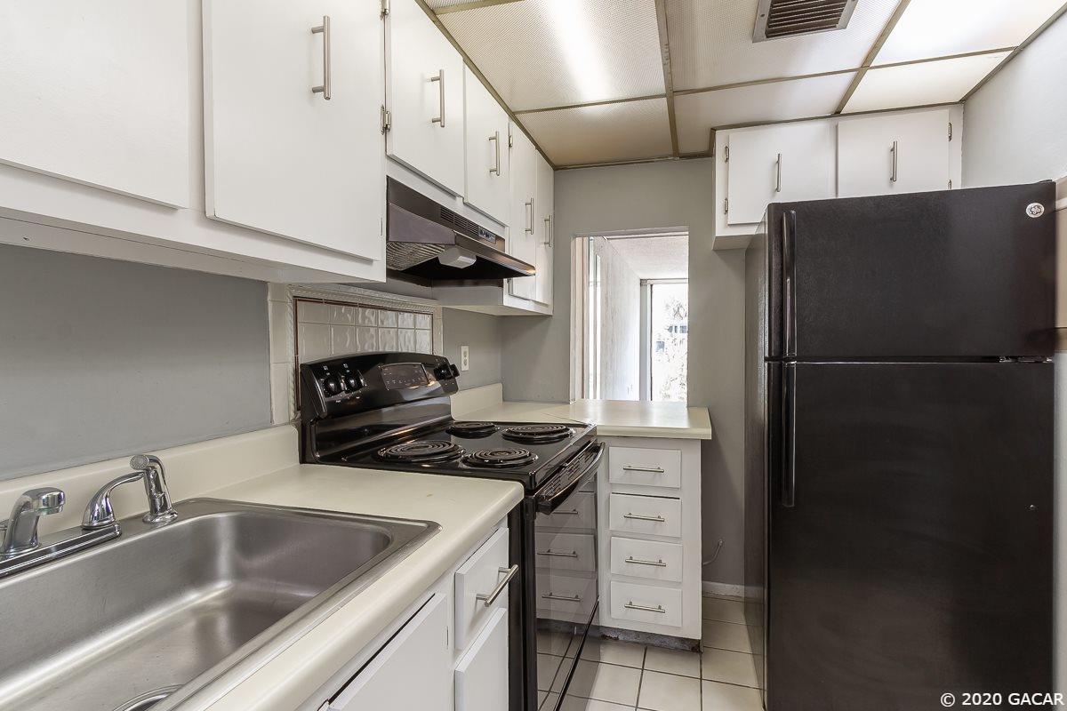 703 Southwest 75th Street, Unit 109 Gainesville, FL 32607 - Photo 9 of 26 Gallery Image 9