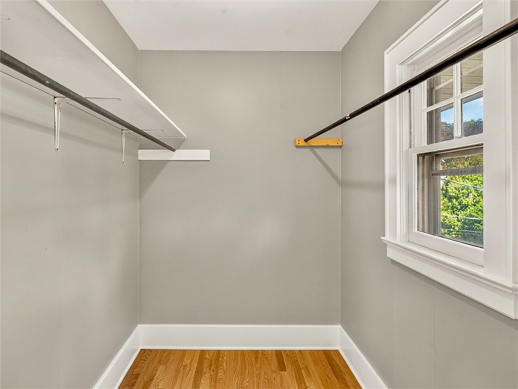 296 Woodbine Avenue Rochester, NY 14619 - Photo 36 of 44 2nd bedroom