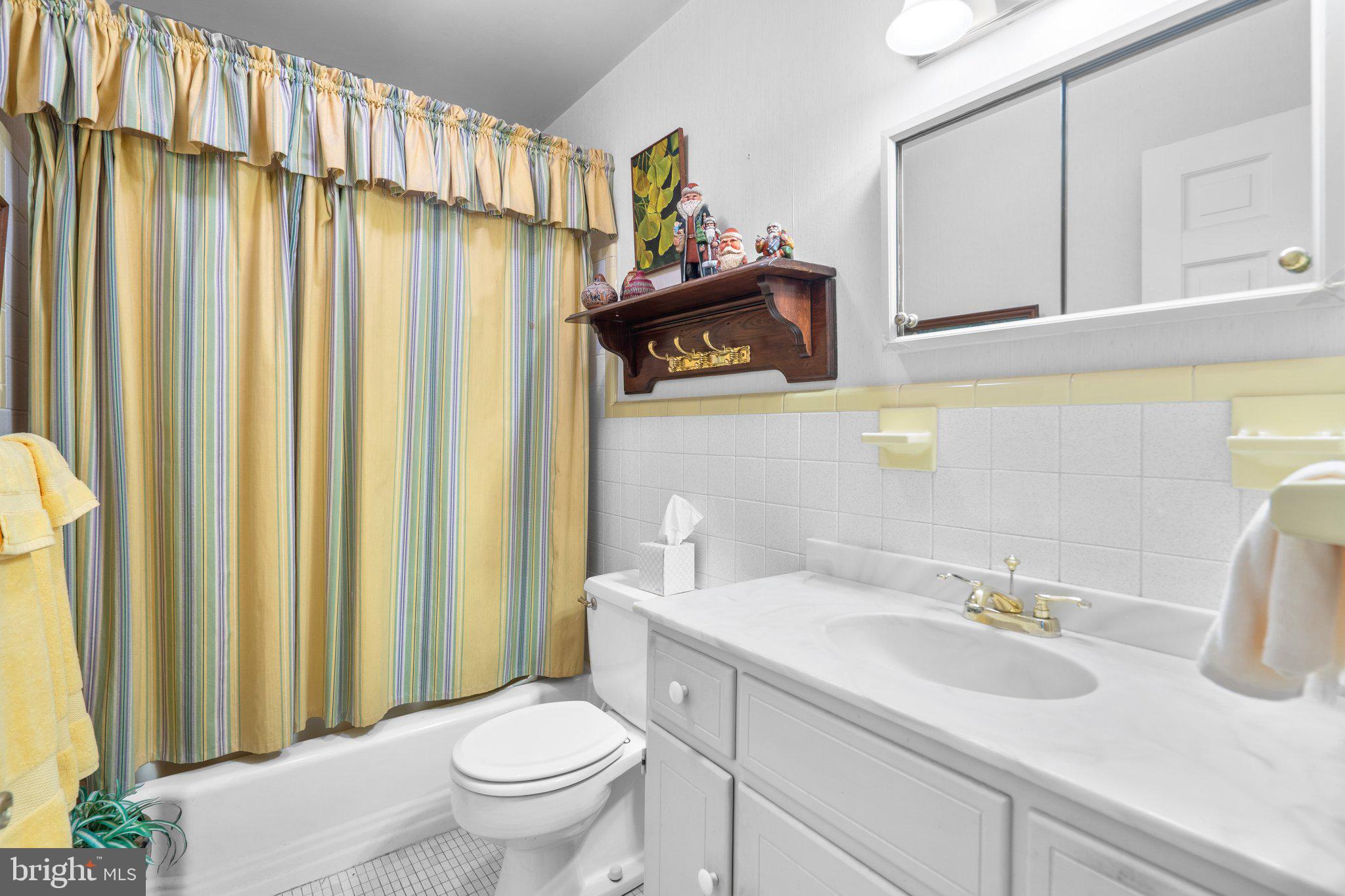 209 Ashlawn Drive Ashton, MD 20861 - Photo 20 of 35