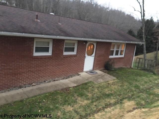 258 Country Club Road Clarksburg, WV 26301 - Photo 2 of 18 Gallery Image 2