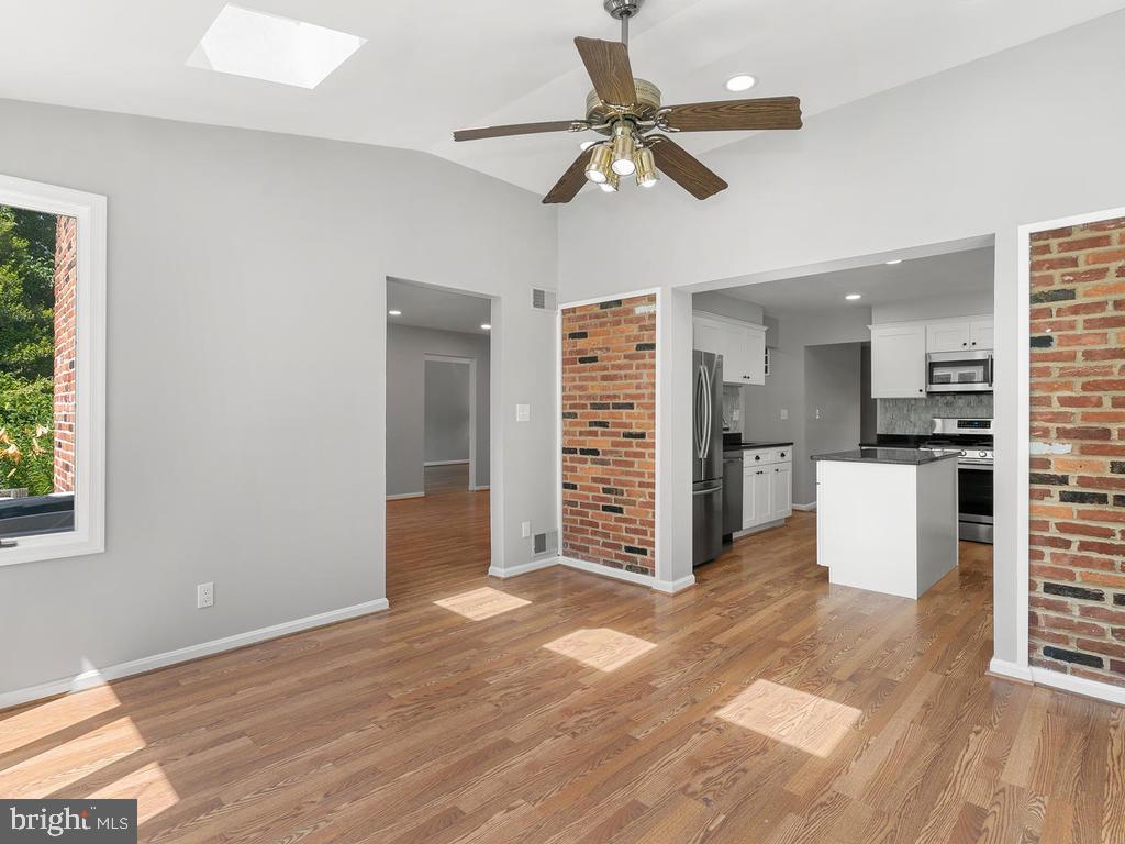 7412 Miller Fall Road Rockville, MD 20855 - Photo 22 of 69 Sun room