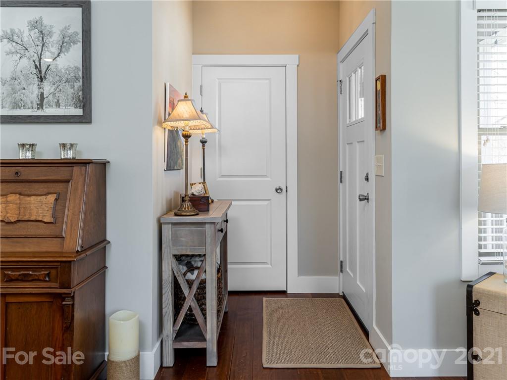 591 Fairview Road Asheville, NC 28803 - Photo 4 of 34 Gallery Image 4