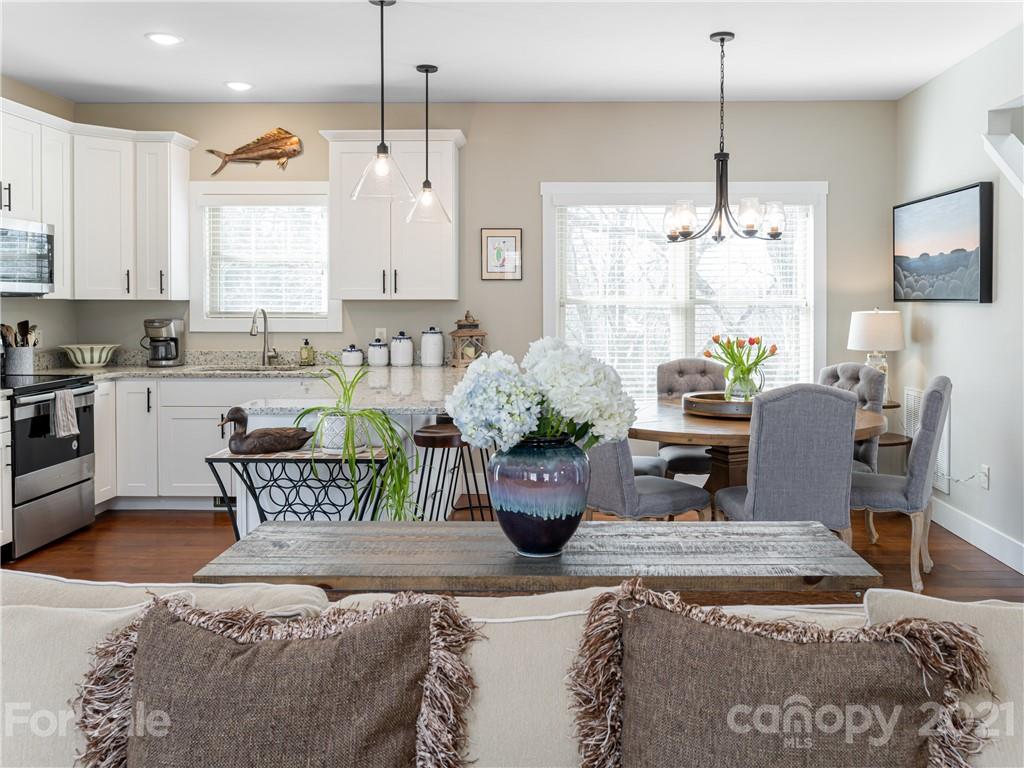 591 Fairview Road Asheville, NC 28803 - Photo 8 of 34 Gallery Image 8
