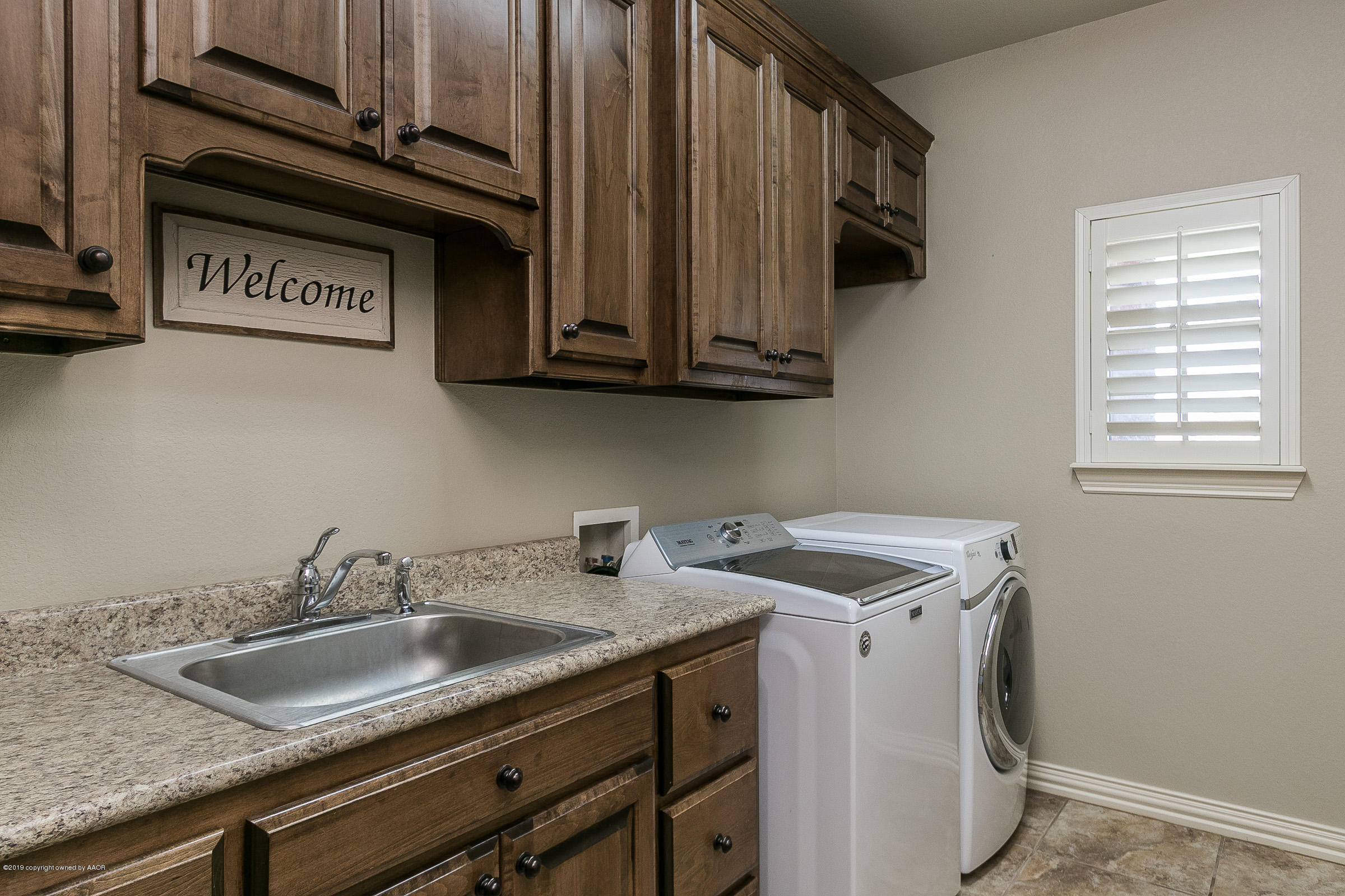 19351 Winding River Road Amarillo, TX 79119 - Photo 26 of 35 024_Utility Room