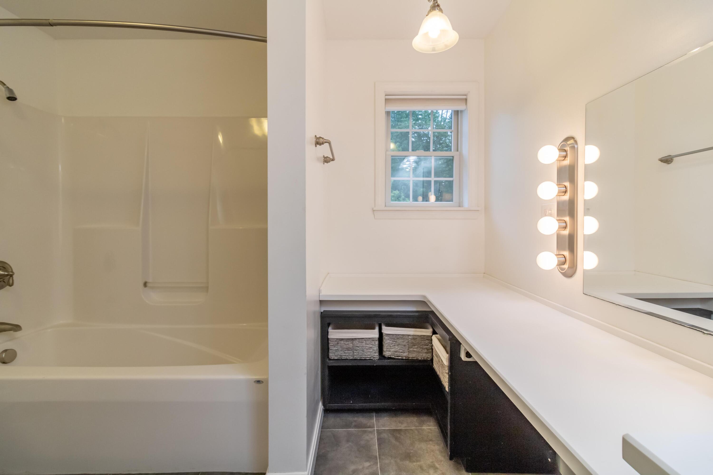 25 Meadow Road Winterport, ME 04496 - Photo 46 of 122 25 Meadow Road Interiors-56