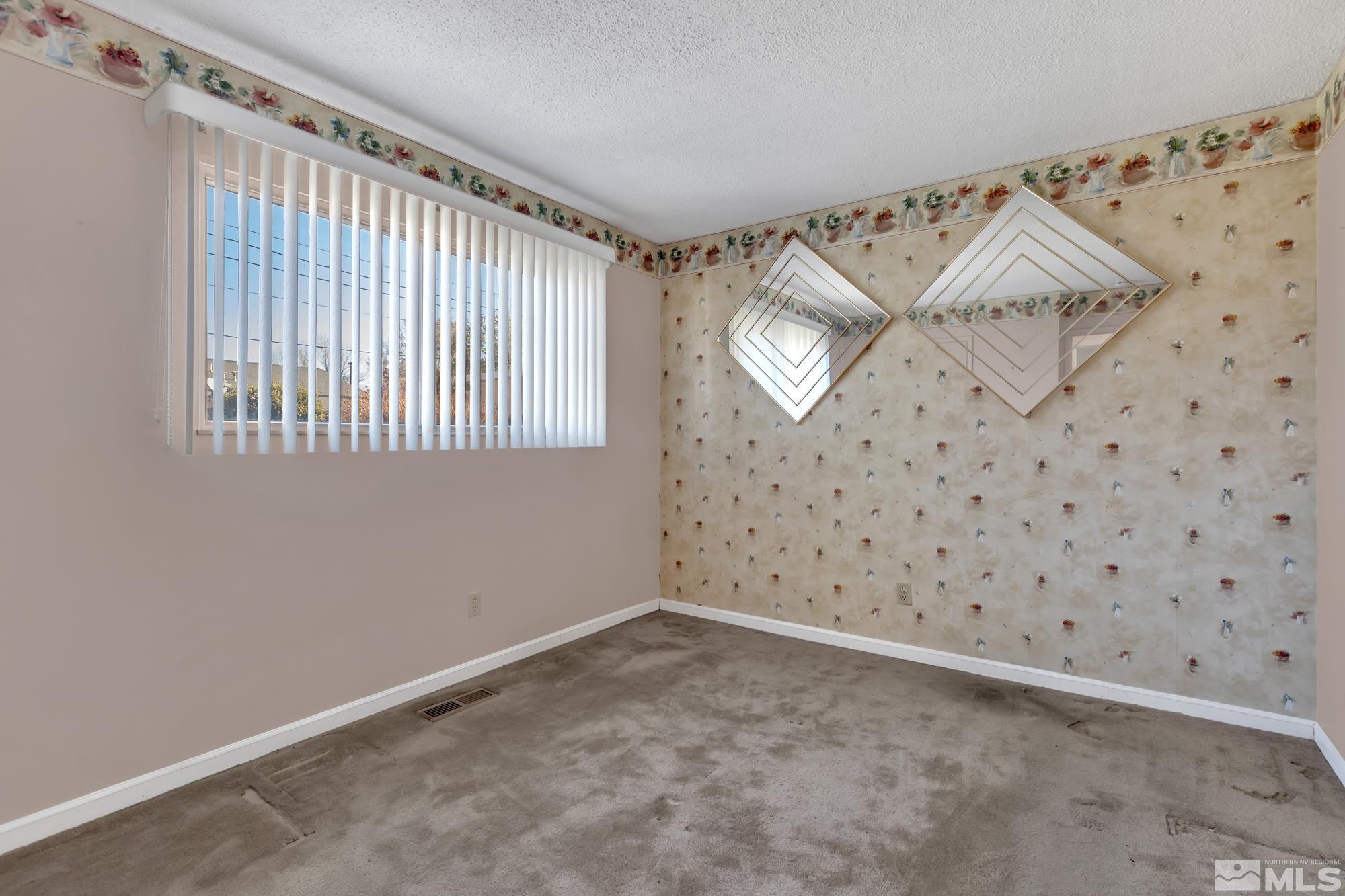 420 O'Brien Way Sparks, NV 89431 - Photo 17 of 21 Photo 18