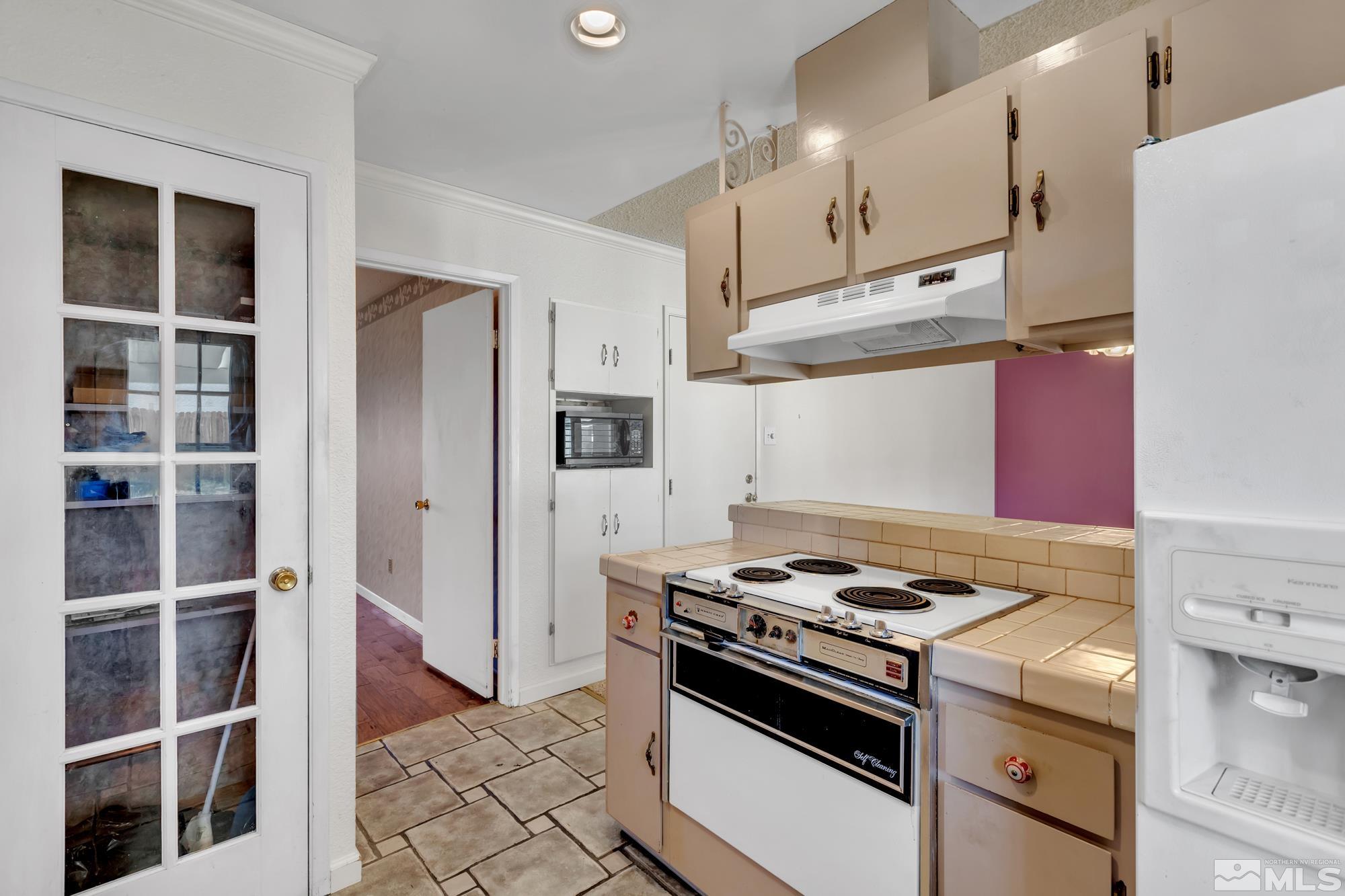 420 O'Brien Way Sparks, NV 89431 - Photo 10 of 21 Photo 10