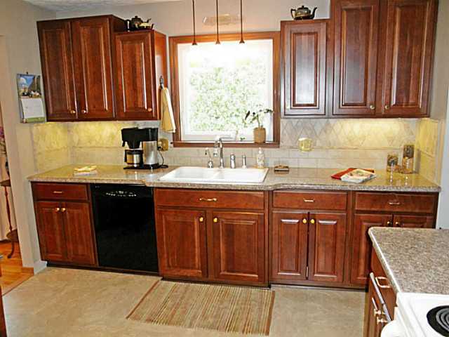 5012 Shadycrest Road Columbus, OH 43229 - Photo 8 of 25 Gallery Image 8