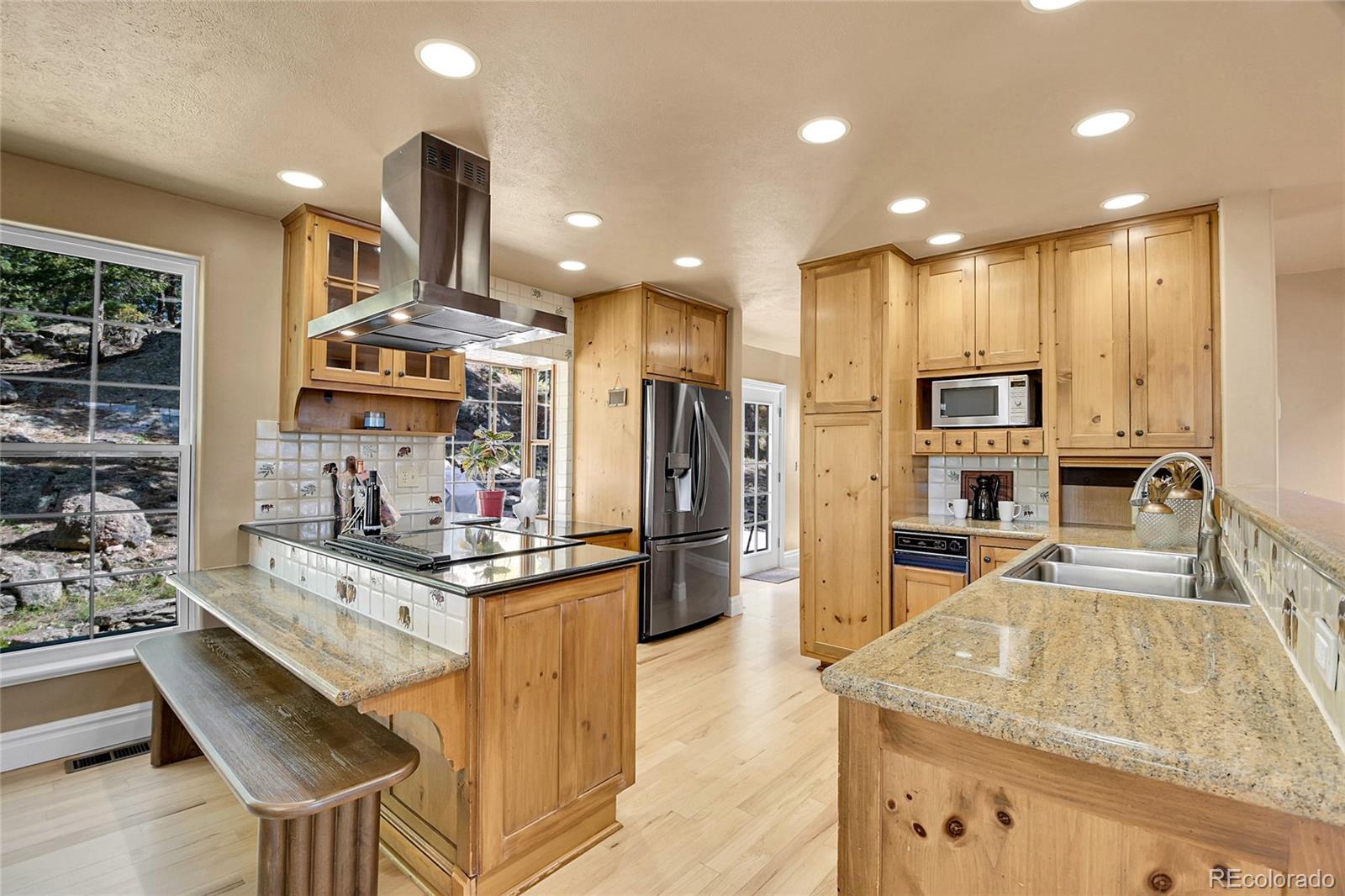 6530 Ridgeview Drive Morrison, CO 80465 - Photo 13 of 37