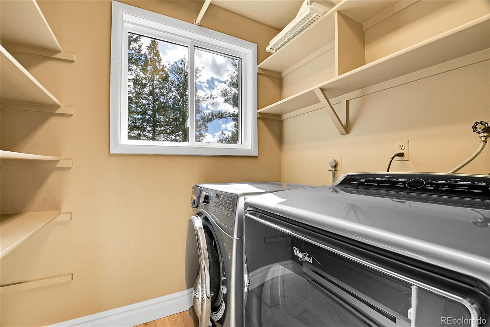 6530 Ridgeview Drive Morrison, CO 80465 - Photo 19 of 37