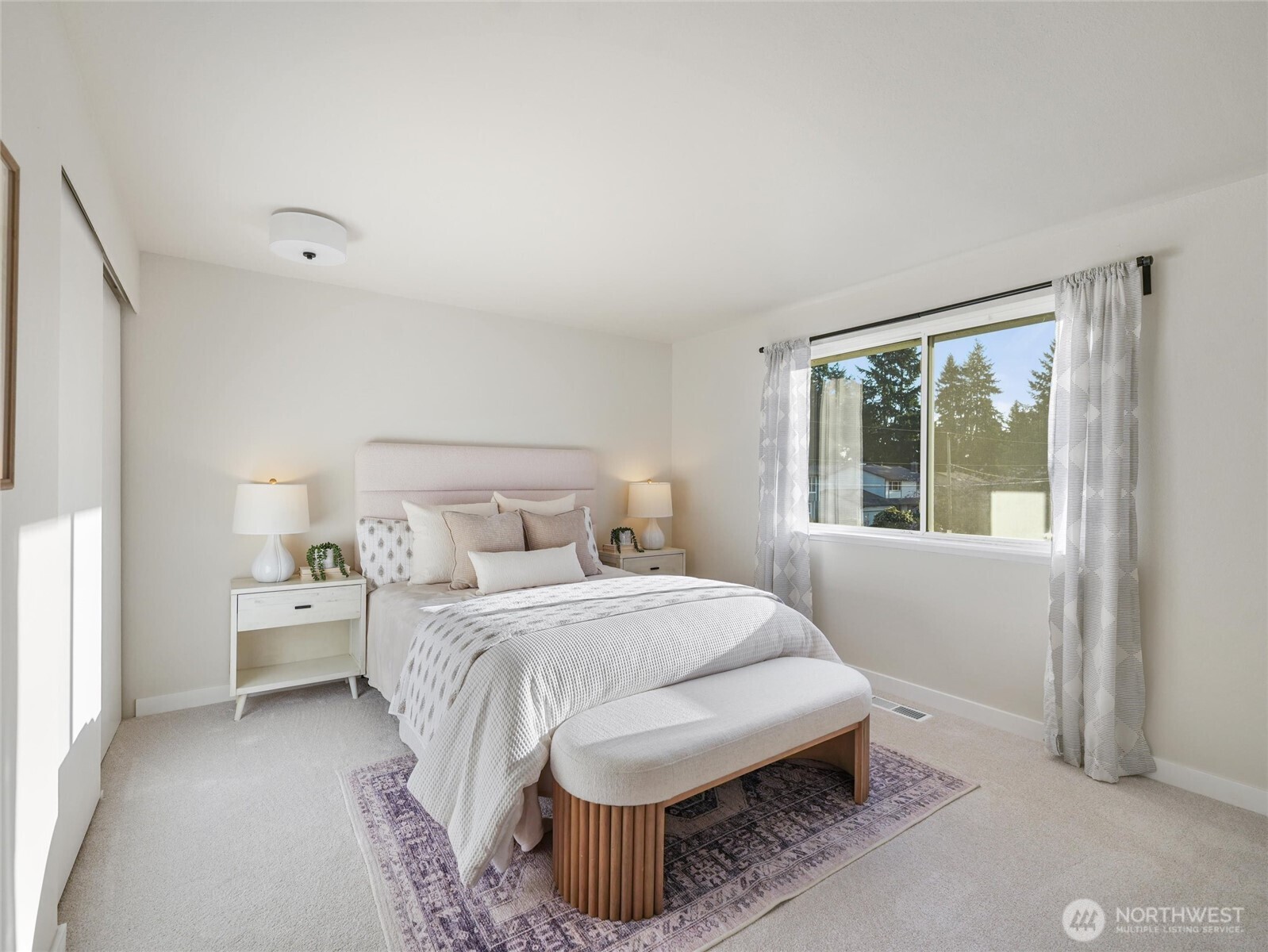 349 Anacortes Avenue Southeast Renton, WA 98059 - Photo 16 of 38