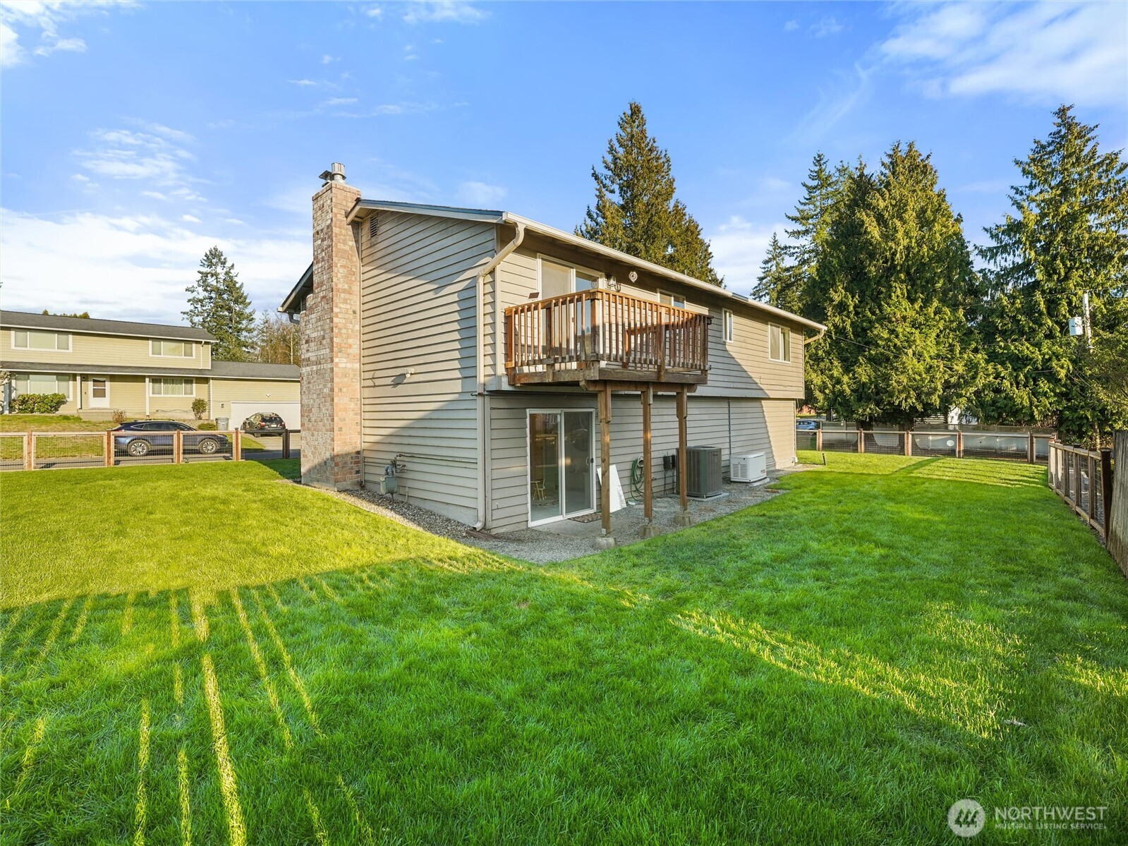 349 Anacortes Avenue Southeast Renton, WA 98059 - Photo 36 of 38