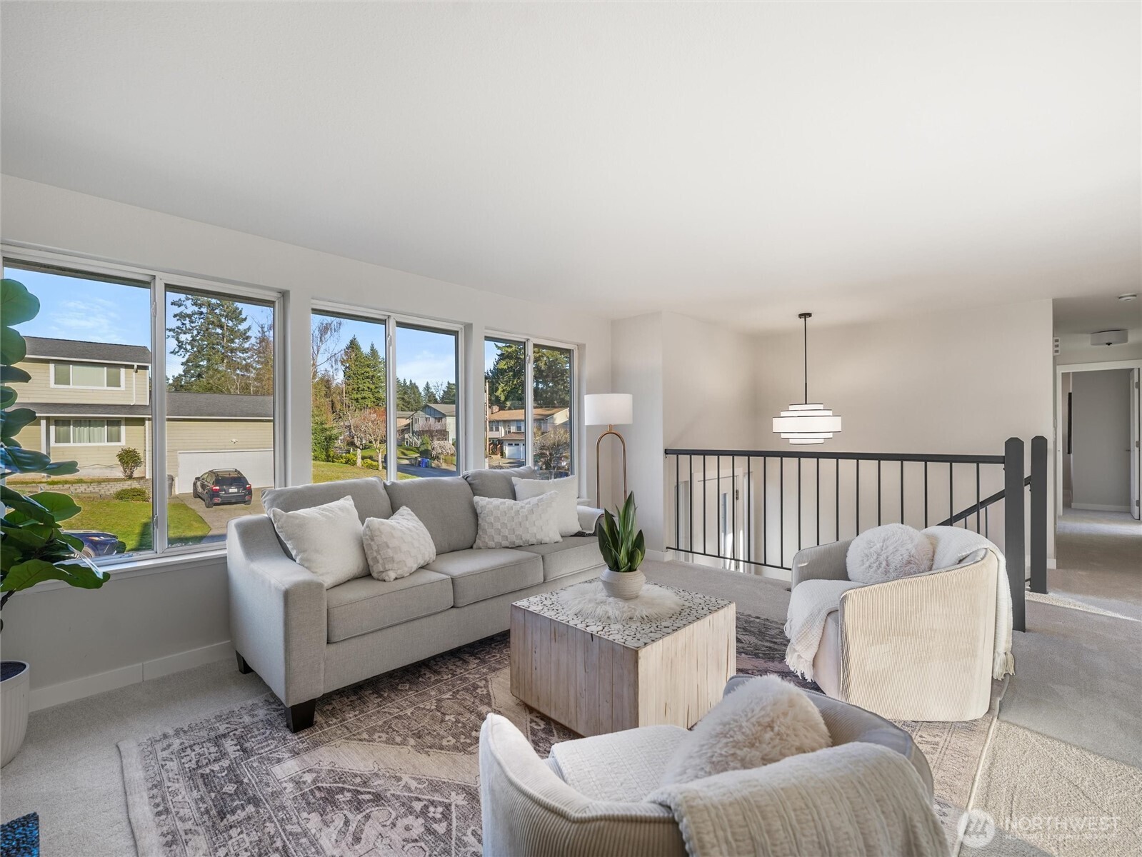 349 Anacortes Avenue Southeast Renton, WA 98059 - Photo 8 of 38