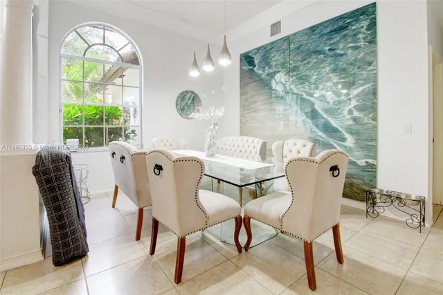 $4,800 | 6041 Superior Boulevard, Davie, FL 33331