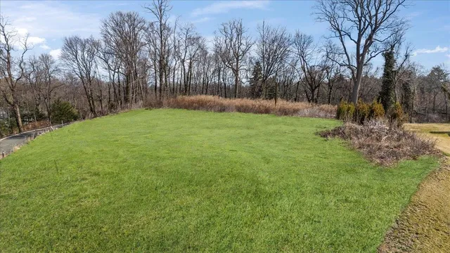 $1,694,999 | 36 Cow Neck Road, Sands Point, NY 11050