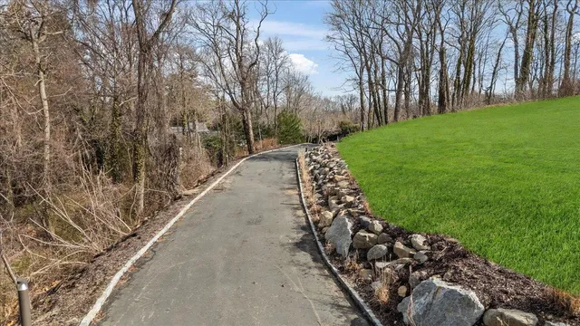 $1,694,999 | 36 Cow Neck Road, Sands Point, NY 11050