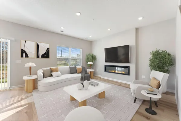 $369,000 | 1524 Trellis Lane, St. Paul, MN 55118