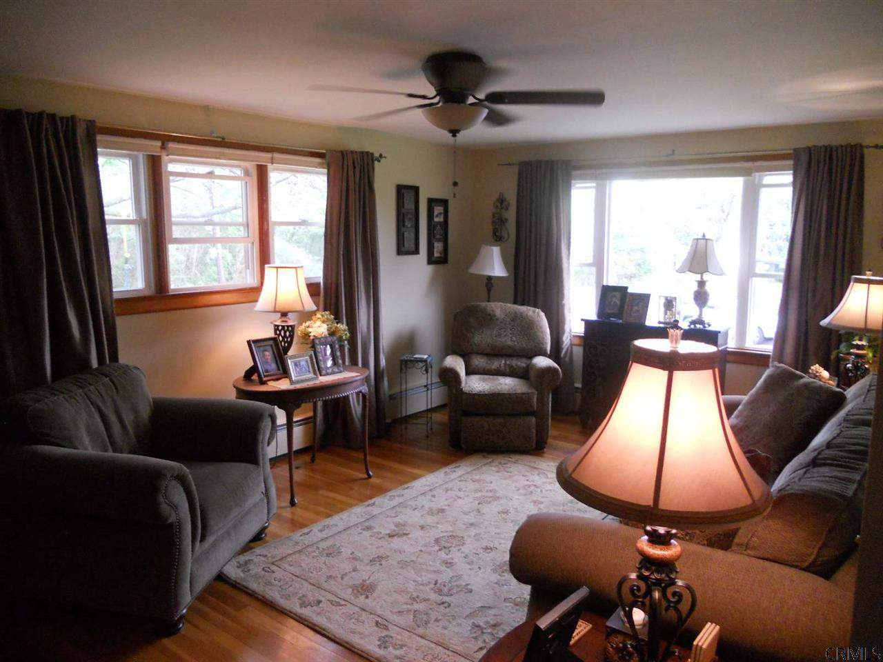 41 Bellview Road Troy, NY 12180 - Photo 4 of 12 Photo 4