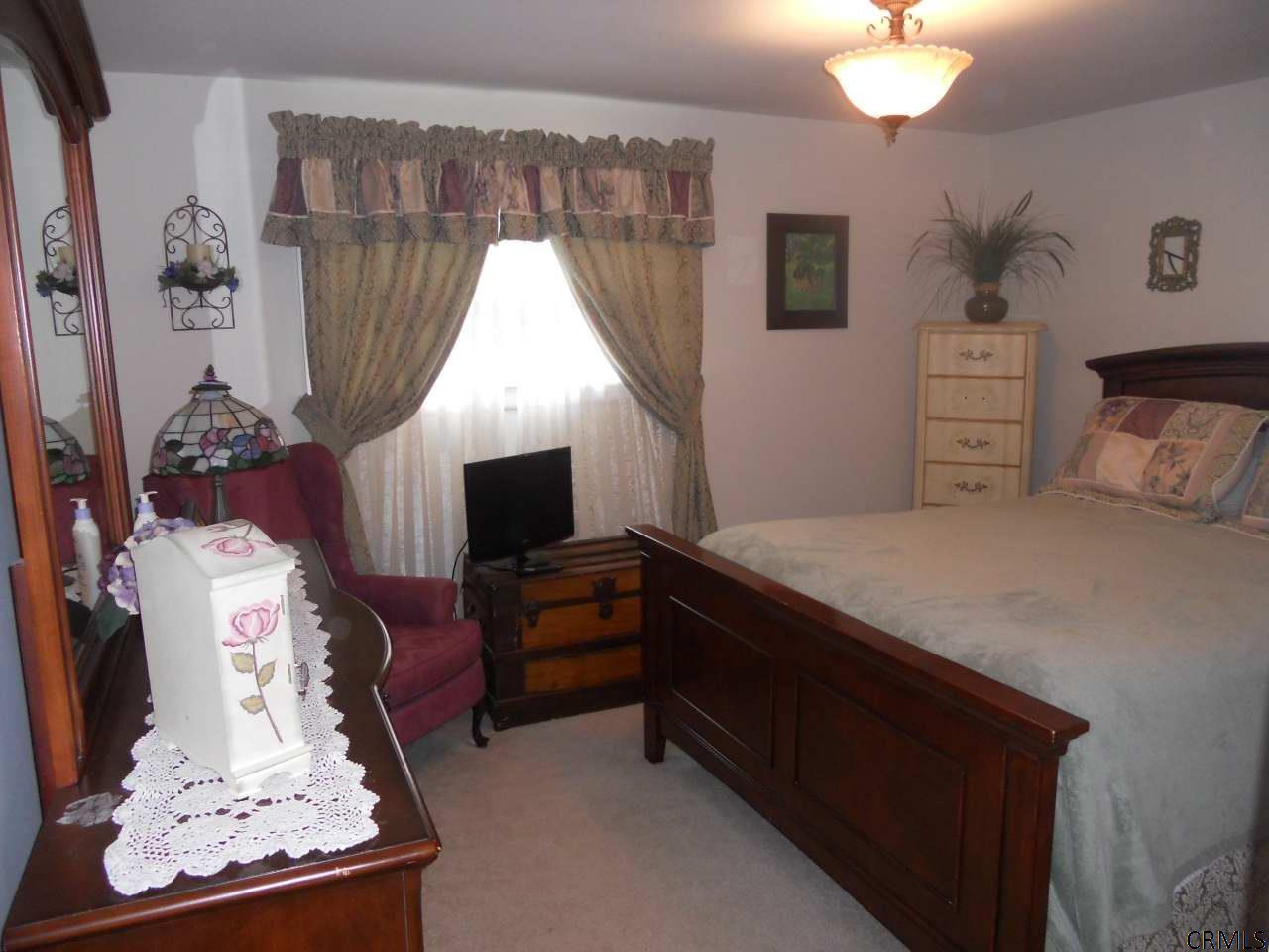 41 Bellview Road Troy, NY 12180 - Photo 7 of 12 Photo 7