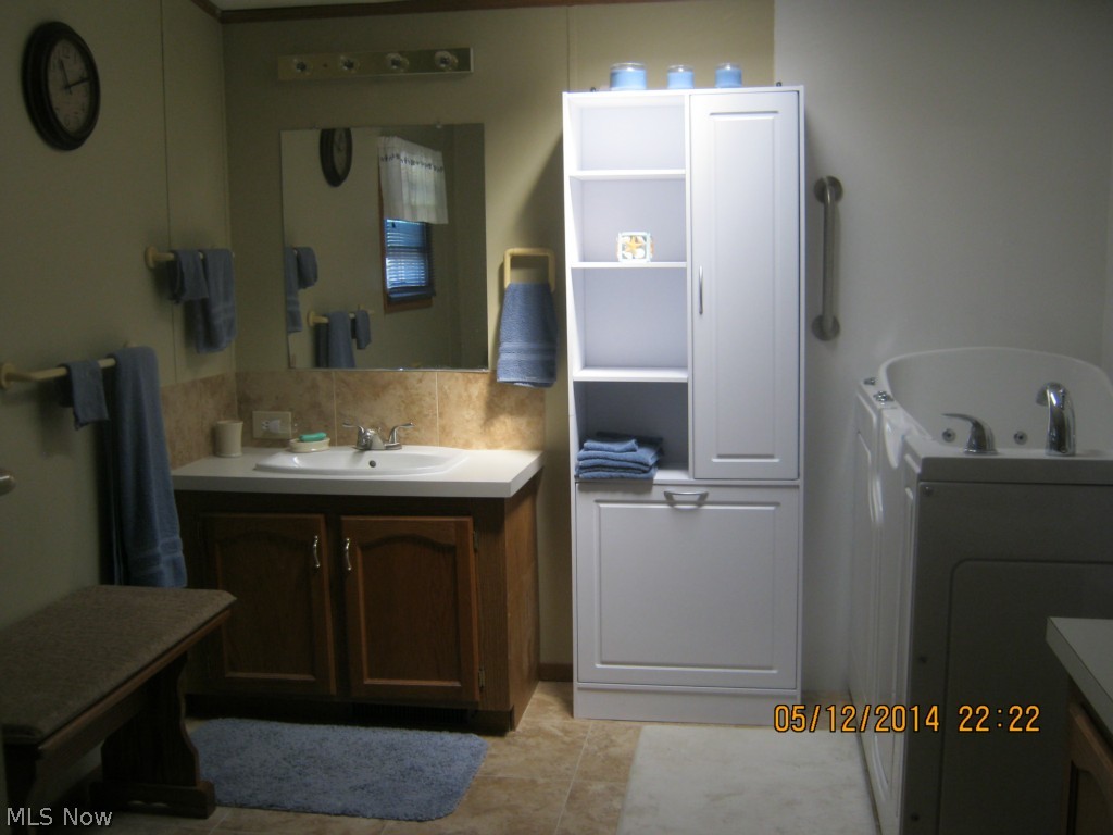1160 Way Road Rome, OH 44085 - Photo 14 of 25
