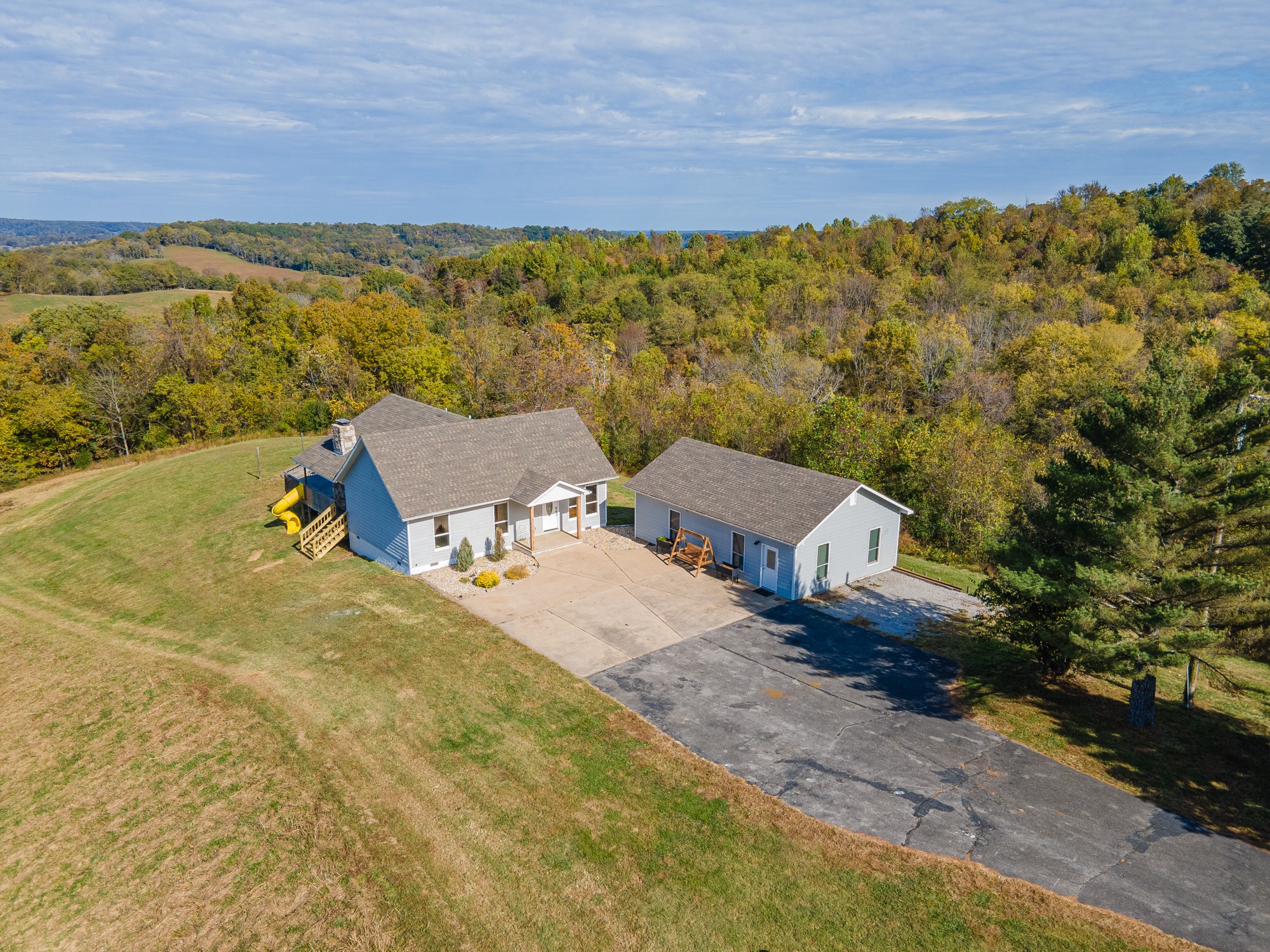 2191 Garner Road Mount Pleasant, TN 38474 - Photo 4 of 50 a view of a city with an ocean view