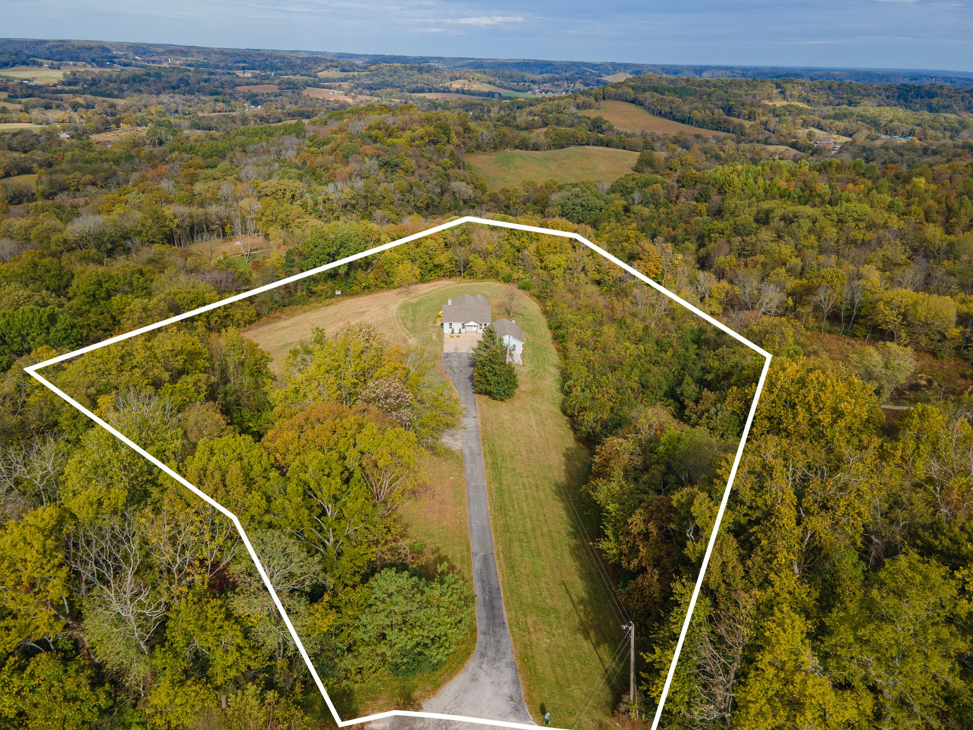 2191 Garner Road Mount Pleasant, TN 38474 - Photo 49 of 50 a view of a swimming pool and an outdoor seating