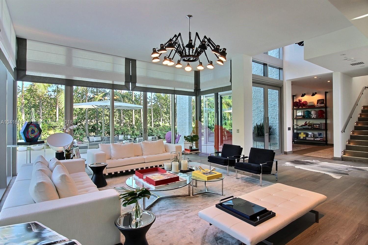 104 Reef Lane Key Biscayne, FL 33149 - Photo 4 of 26 Gallery Image 4
