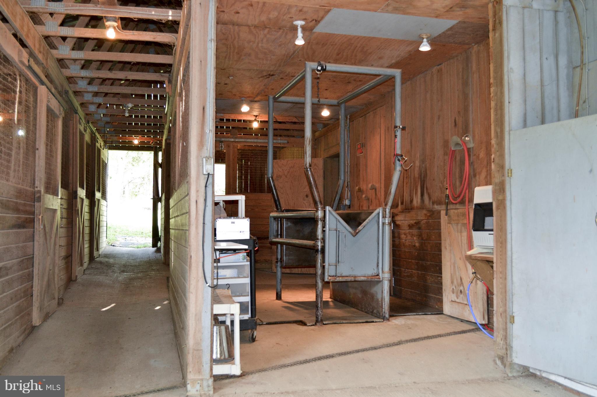 6415 Green Valley Road New Market, MD 21774 - Photo 72 of 98 Barn