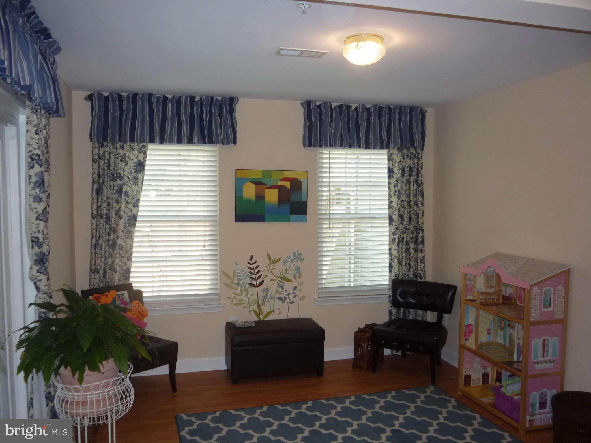 282 Braxton Way Edgewater, MD 21037 - Photo 25 of 28 main floor family room