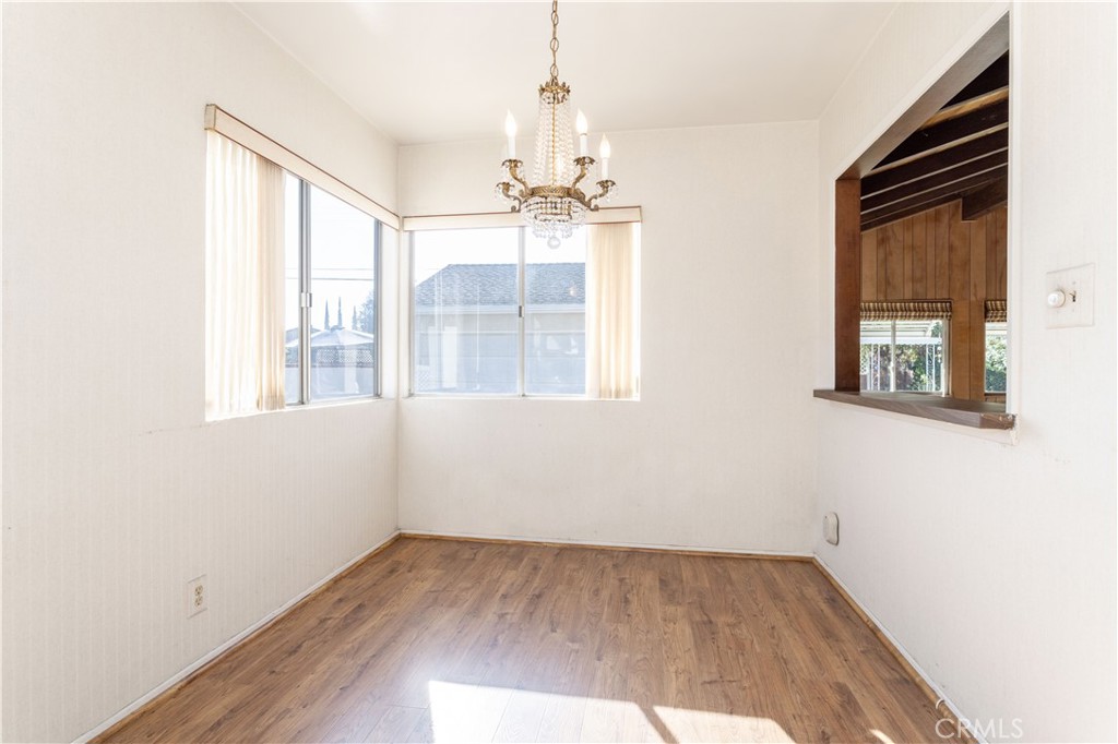 19218 Schoolcraft Street Reseda, CA 91335 - Photo 11 of 31