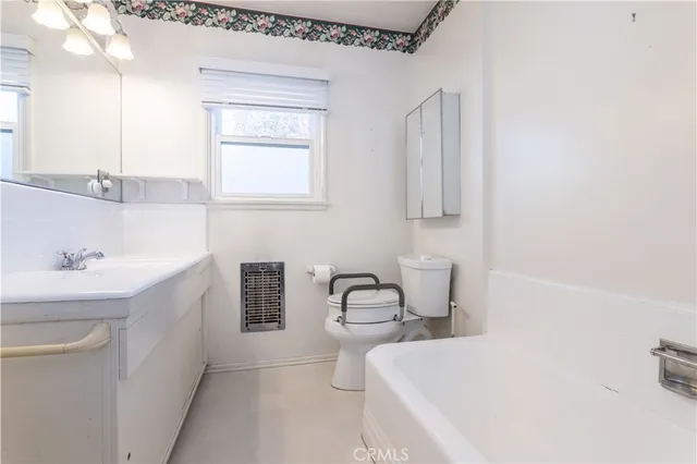 $875,000 | 19218 Schoolcraft Street, Reseda, CA 91335